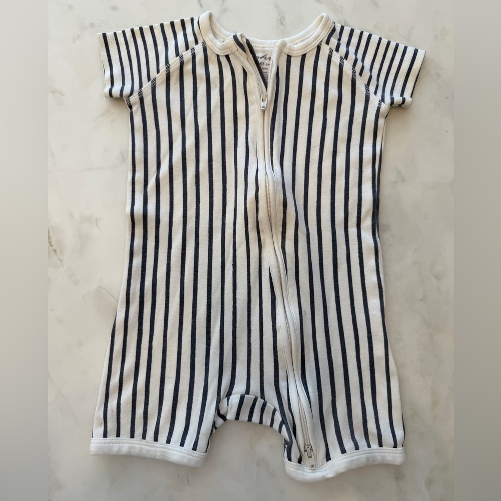 Pehr Short Sleeve Zippered Onepiece (12-18 M)